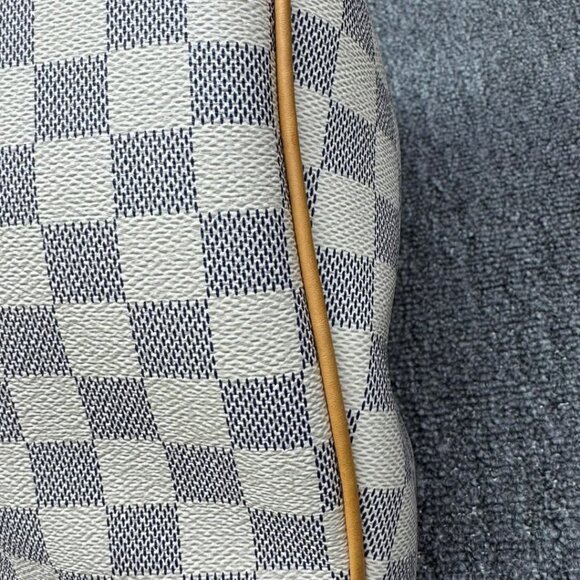 Louis Vuitton Figheri White Monogram Leather Shoulder Bag 988-030524 - Picture 4 of 16